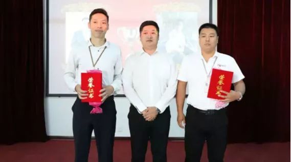 龐小虎 龐小虎